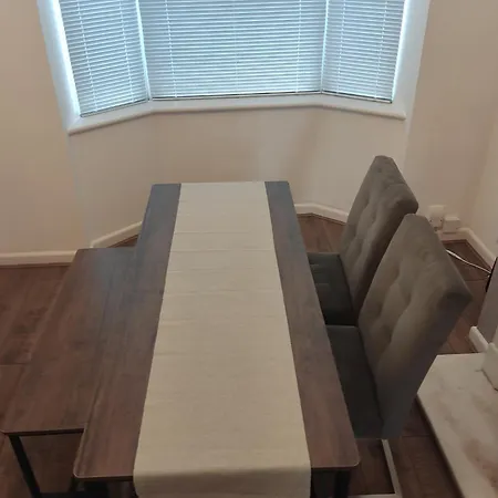 Daire 3 Bedroom Entire House *